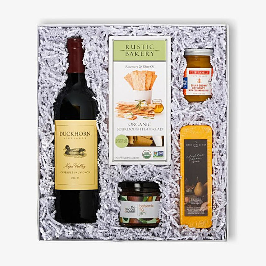 Wine And Cheese Luxury Edition Hamper:Premium Gifts Delivery in USA
