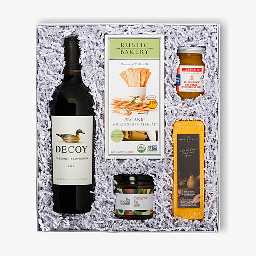 Wine And Cheese Hamper:Send Wine Gift Basket to USA