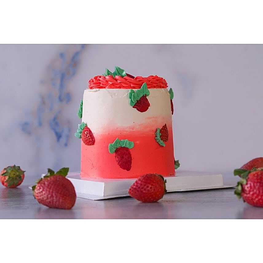 Fruity Strawberry Cake:Bhai Dooj Cakes to USA