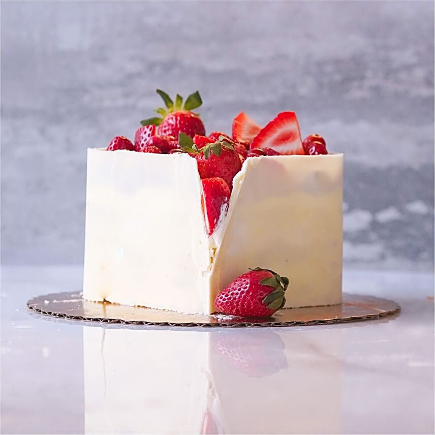 Fruity Strawberry Shortcake:Bhai Dooj Cakes to USA