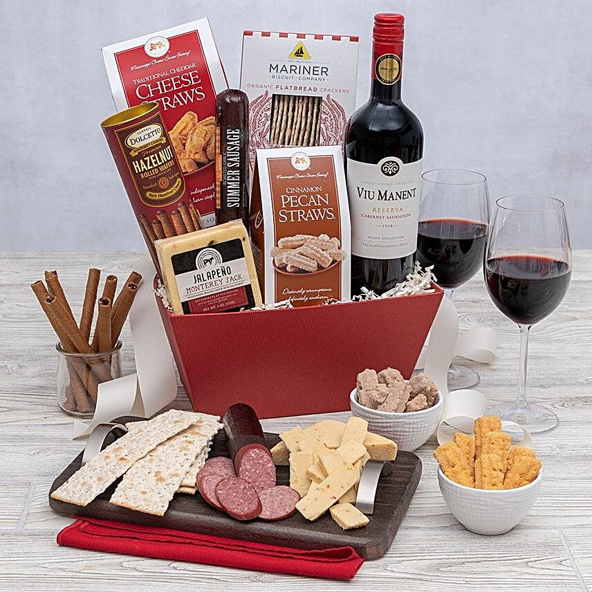 Classic Red Wine Gift Basket:Best Selling Gifts in USA