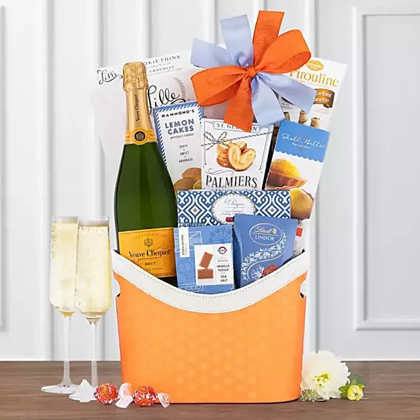 Veuve Cliquot Champagne Basket