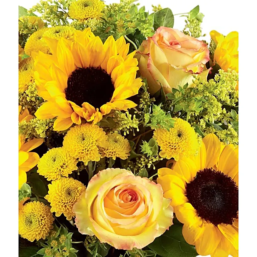Brilliant Sunflower N Rose Bouquet Regular