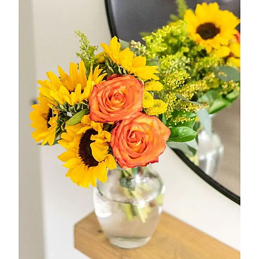 Brilliant Sunflower N Rose Bouquet Regular