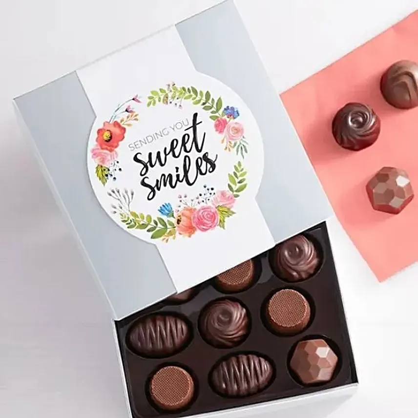Chocolates And Roses Delicious Combo