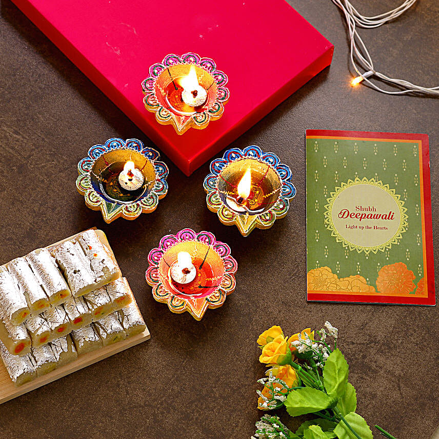 Designer Diwali Diyas With Greeting Card And Kaju Katli