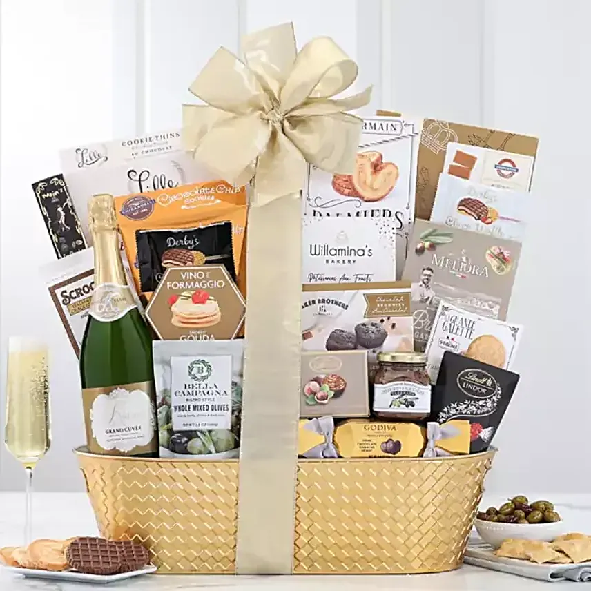 Kiarna California Champagne Assortment Gift Basket