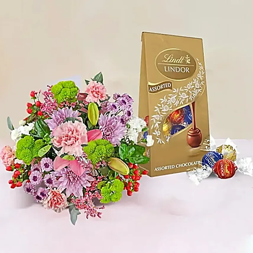 Lindor holding flowers