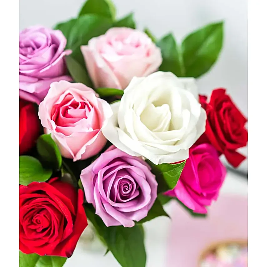 One Dozen Assorted Sweetheart Roses