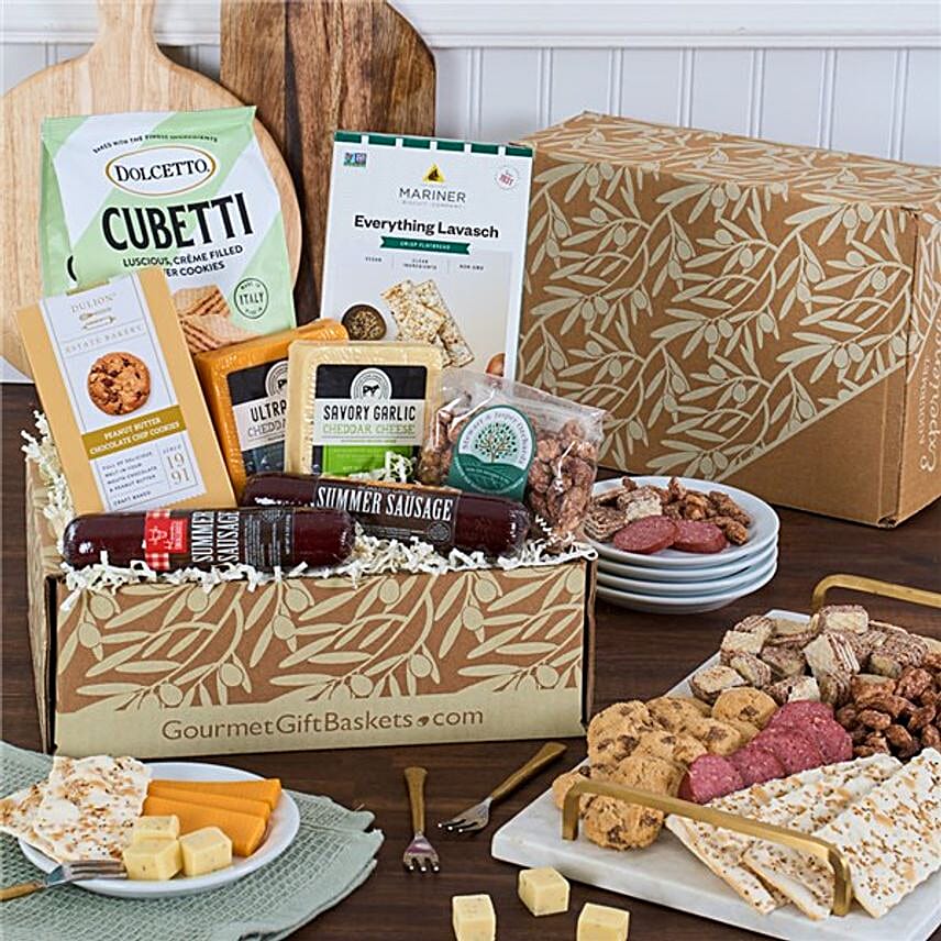 Savory N Sweet Delight Gift Box