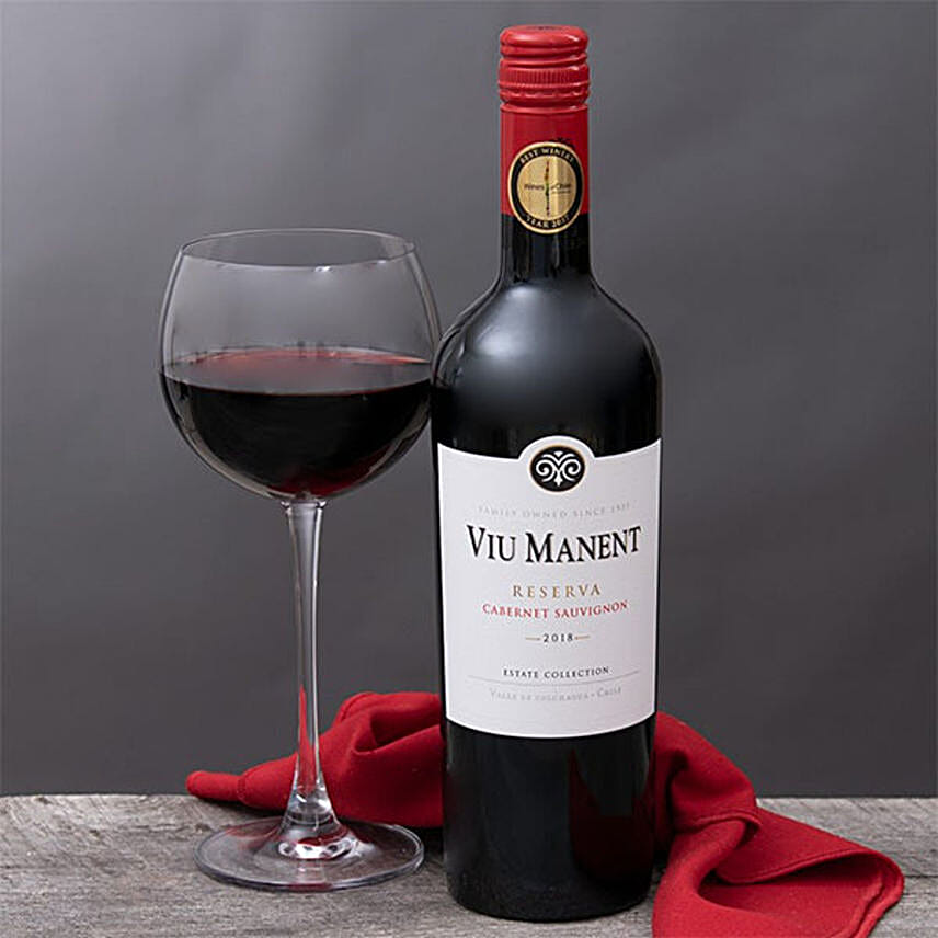 Valentine Celebration With Wine