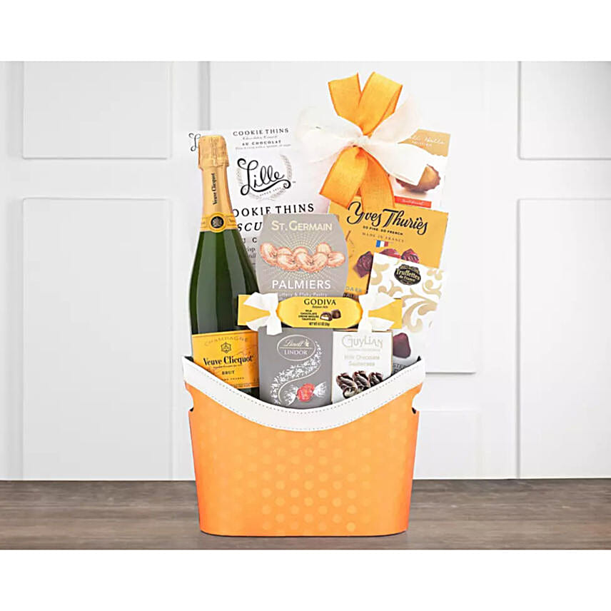 Veuve Cliquot Champagne Basket