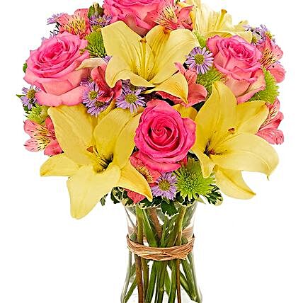 Gorgeous Flora Arrangement:Send Lilies to USA