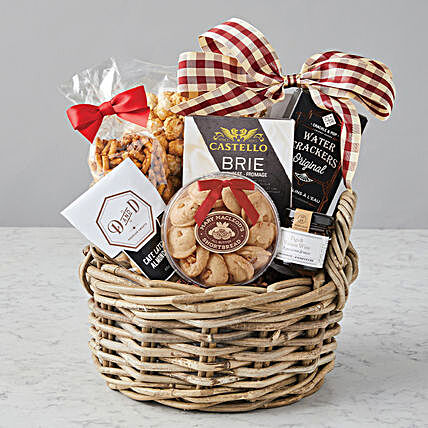 Stratford Gourmet Food Basket:Send Diwali Gift Hampers to USA