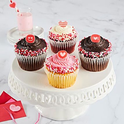 Jumbo Valentines Day Cupcakes 4 Pcs