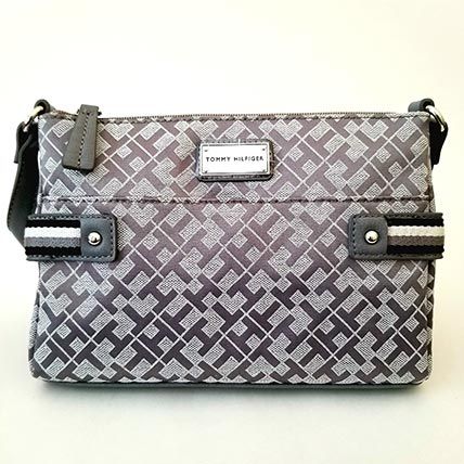 tommy hilfiger purse