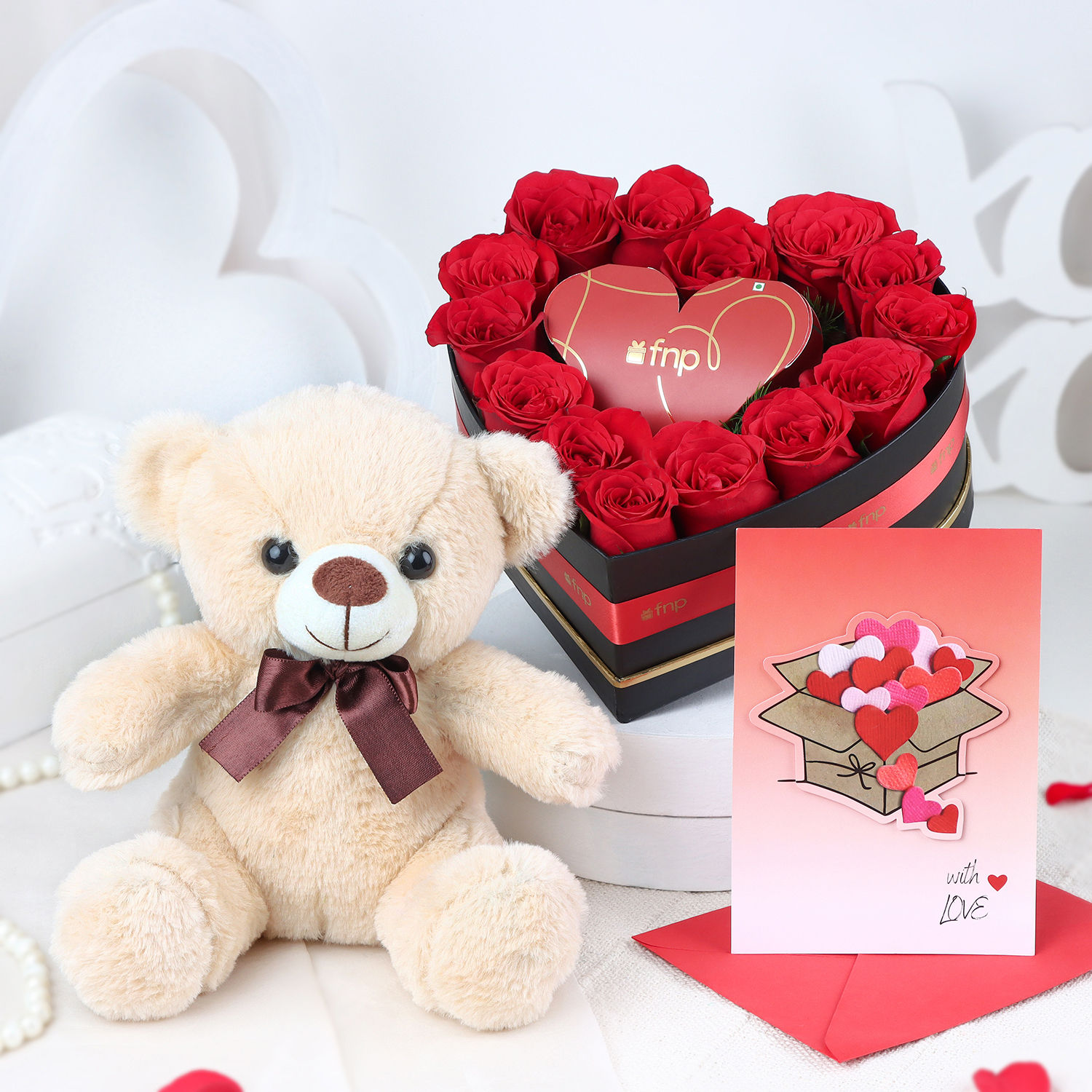 Buy/Send Sweet Love Gift Box Online- FNP