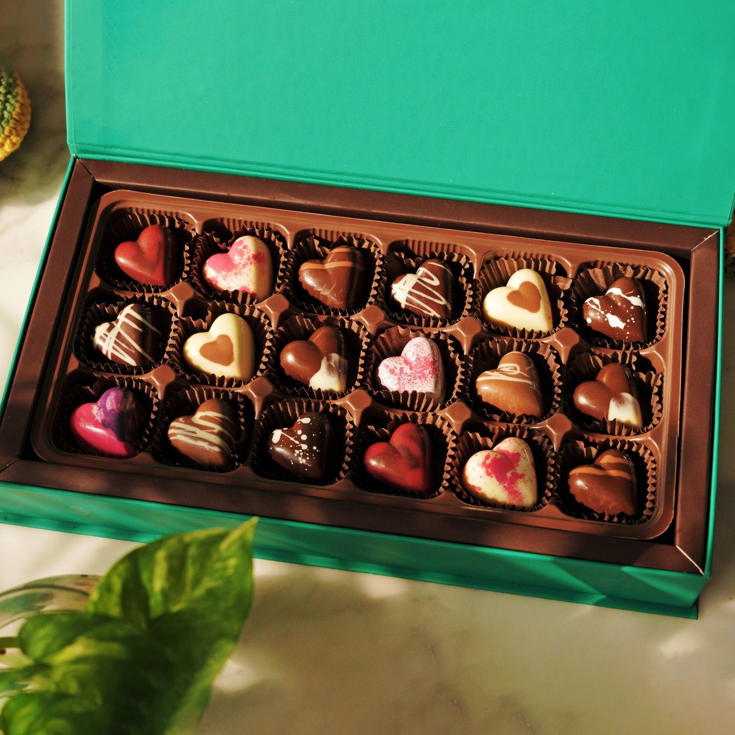 Buy/Send Hearts N Bites Chocolate Box Online- FNP